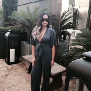 Meet your Posher, Tia